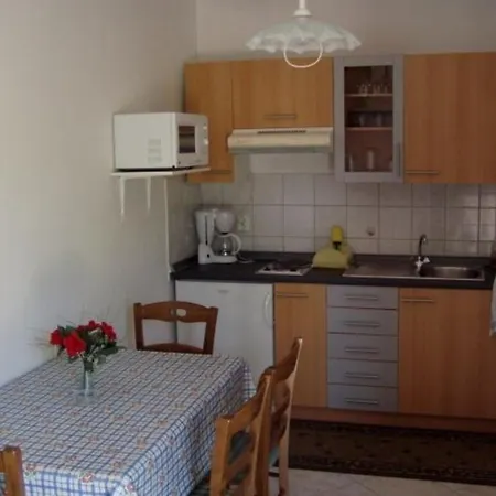 Ferienwohnung In Mit Grill, Terrasse Und Garten - B52875 Novi Vinodolski